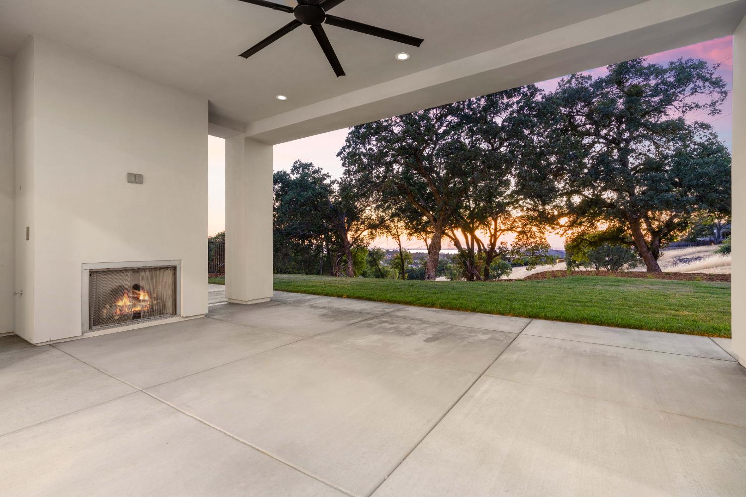 El Dorado Hills, California, 95762, United States, 5 Bedrooms Bedrooms, ,5 BathroomsBathrooms,Residential,Active,1920251