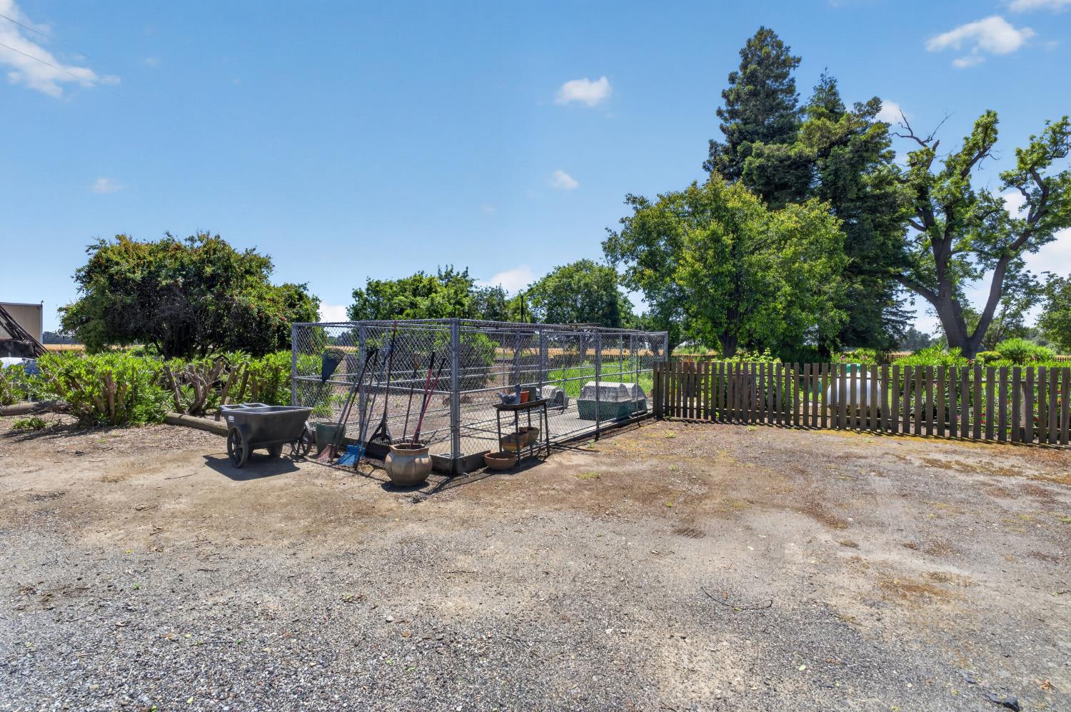Woodland, California, 95776, United States, 5 Bedrooms Bedrooms, ,3 BathroomsBathrooms,Residential,Pending,2045625