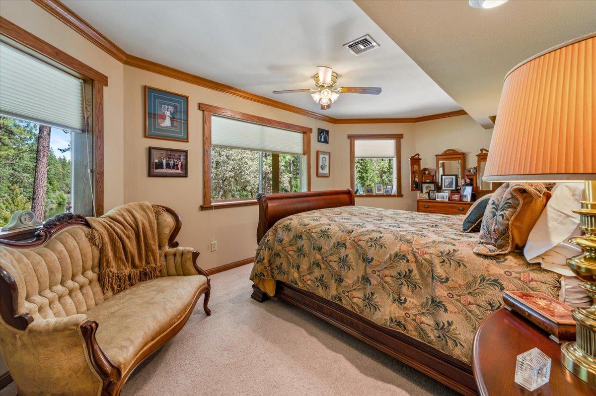 Nevada City, California, 95959, United States, 4 Bedrooms Bedrooms, ,4 BathroomsBathrooms,Residential,Active,1919076