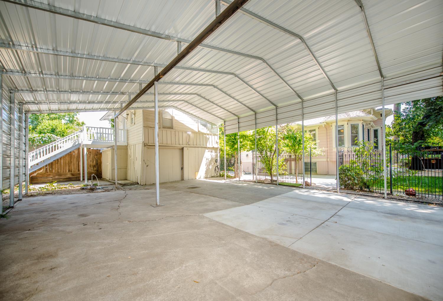 Woodland, California, 95695, United States, 5 Bedrooms Bedrooms, ,4 BathroomsBathrooms,Residential,Active,1843839