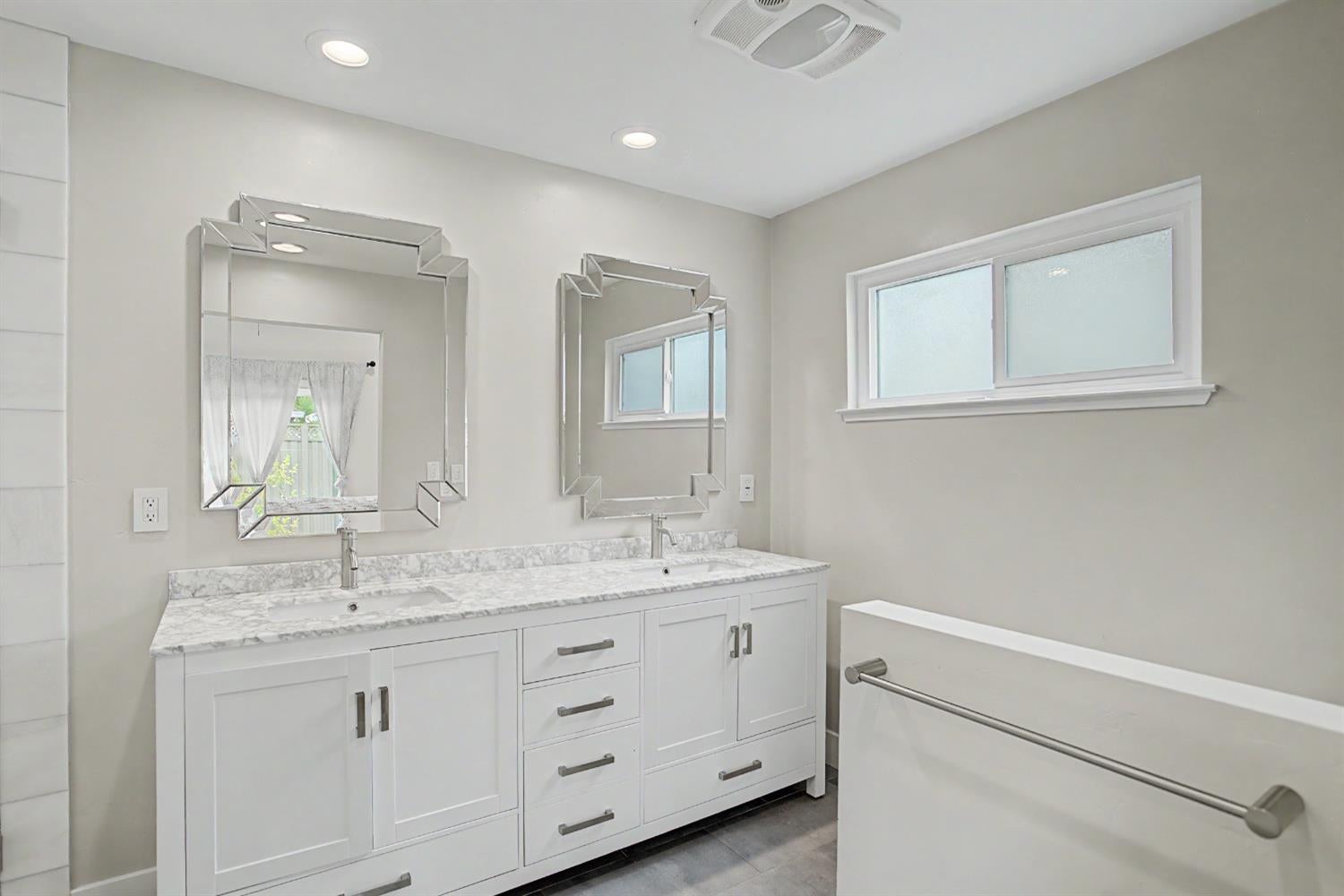 Sacramento, California, 95864, United States, 4 Bedrooms Bedrooms, ,3 BathroomsBathrooms,Residential,Active,2045002
