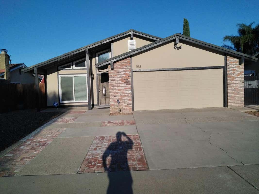 955 EBBETTS AVE, MANTECA, CA 95337, photo 1 of 22