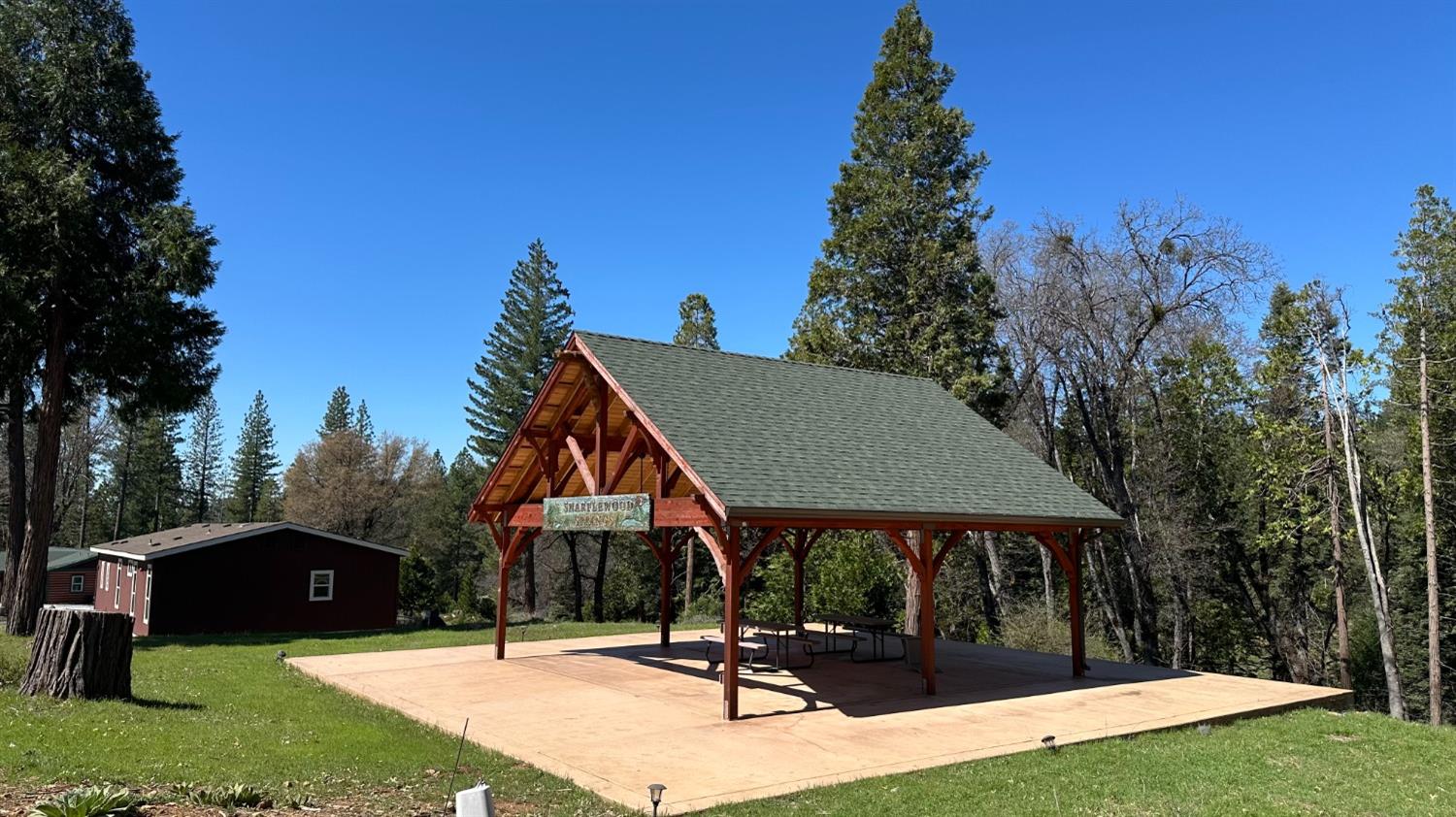 Pollock Pines, California, 95726, United States, 4 Bedrooms Bedrooms, ,3 BathroomsBathrooms,Residential,Active,1880012