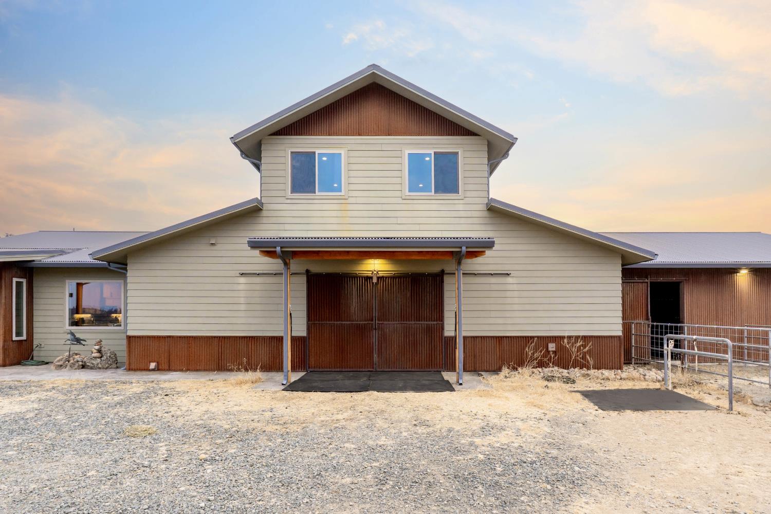 Smartsville, California, 95977, United States, 1 Bedroom Bedrooms, ,3 BathroomsBathrooms,Residential,Active,1952299