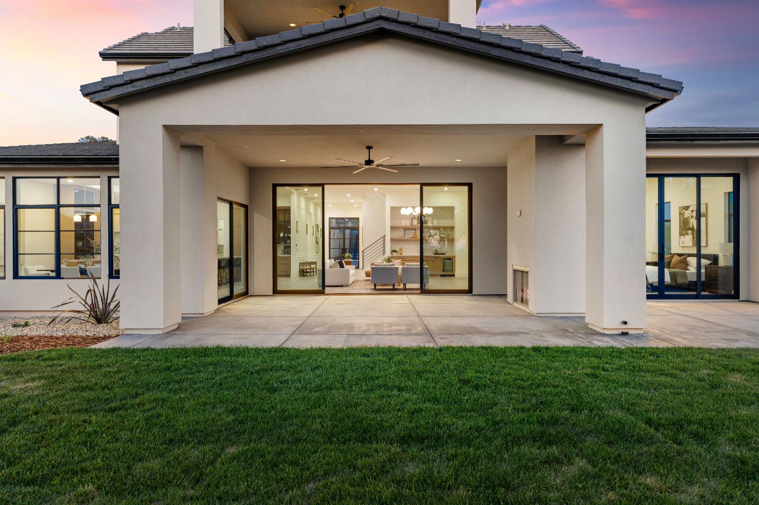 El Dorado Hills, California, 95762, United States, 5 Bedrooms Bedrooms, ,5 BathroomsBathrooms,Residential,Active,1998588