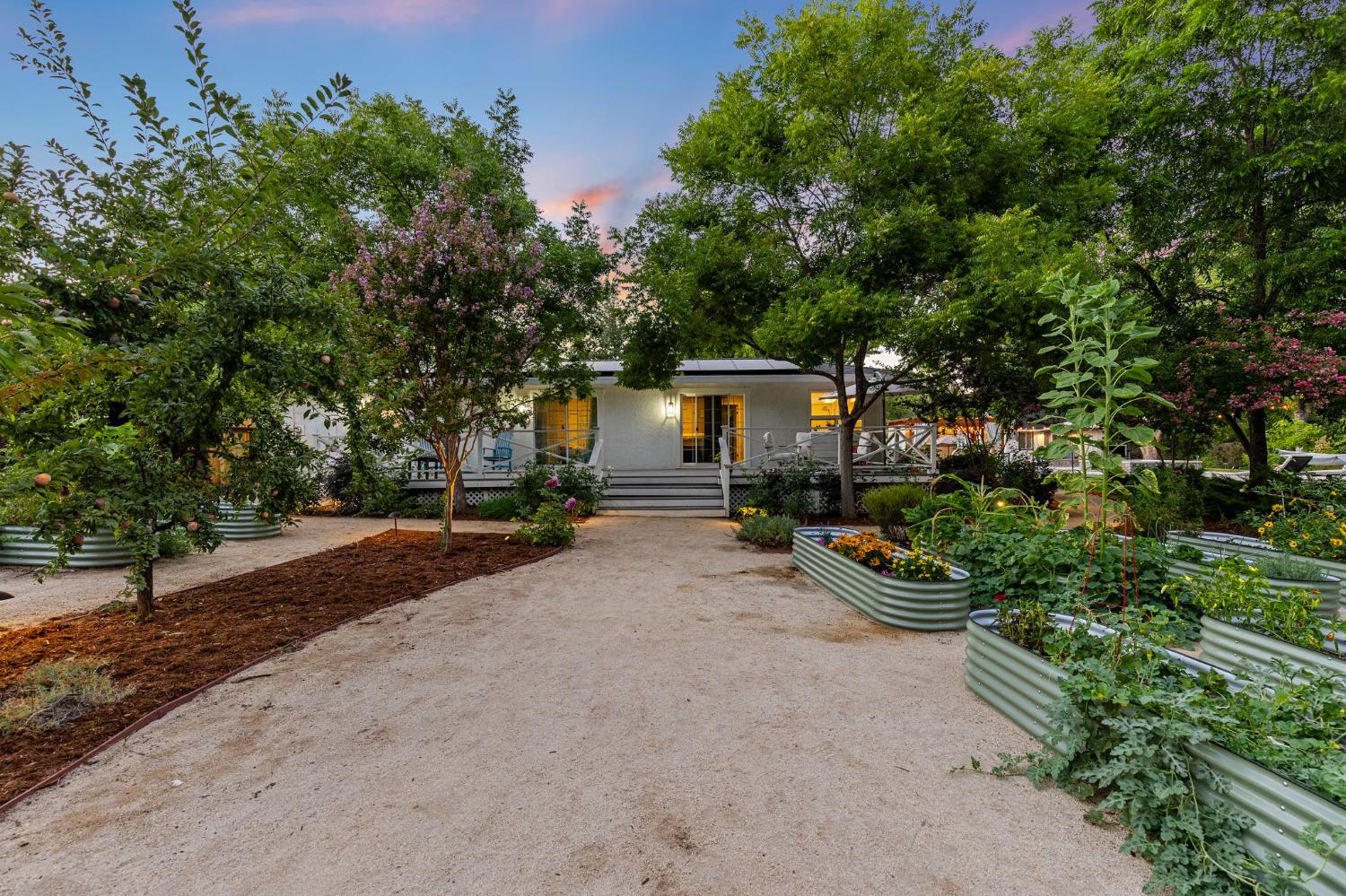 Loomis, California, 95650, United States, 3 Bedrooms Bedrooms, ,2 BathroomsBathrooms,Residential,Pending,1922290