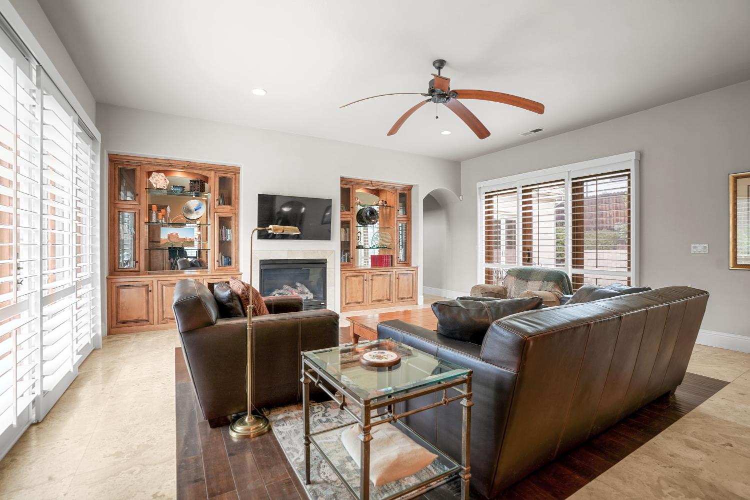 Folsom, California, 95630, United States, 4 Bedrooms Bedrooms, ,4 BathroomsBathrooms,Residential,Active,2008257