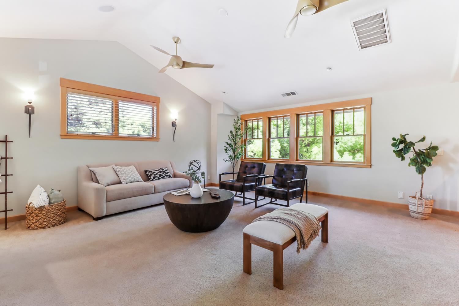Davis, California, 95616, United States, ,5 BathroomsBathrooms,Residential,Active,1843441