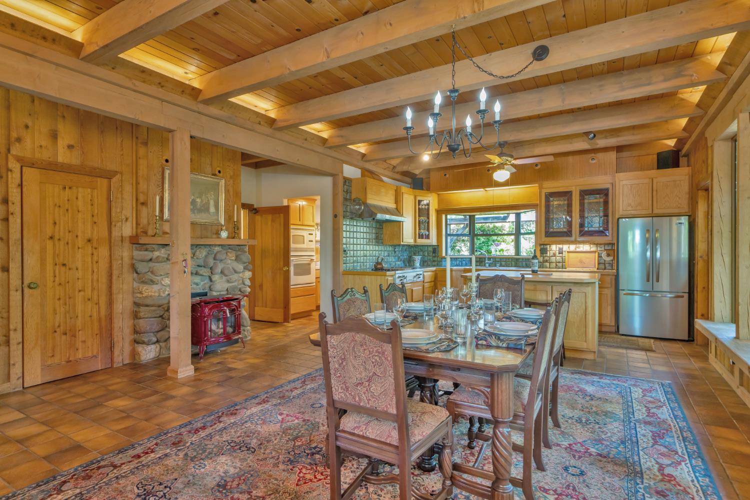 Placerville, California, 95667, United States, 3 Bedrooms Bedrooms, ,3 BathroomsBathrooms,Residential,Active,1834323