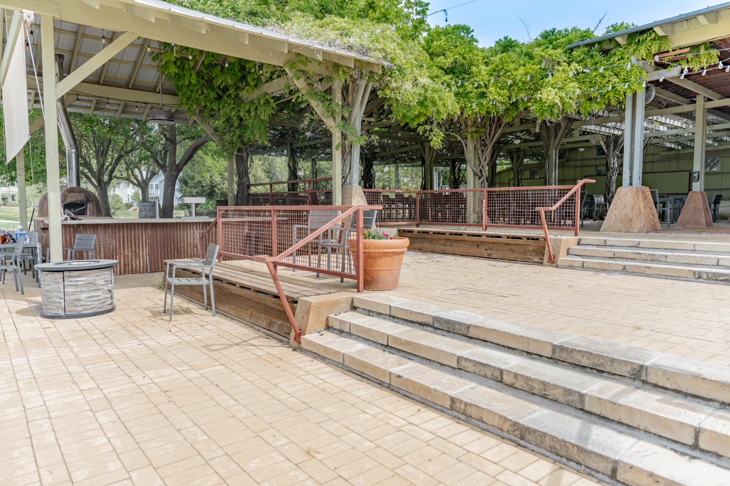 Angels Camp, California, 95222, United States, 3 Bedrooms Bedrooms, ,4 BathroomsBathrooms,Residential,Active,2036048