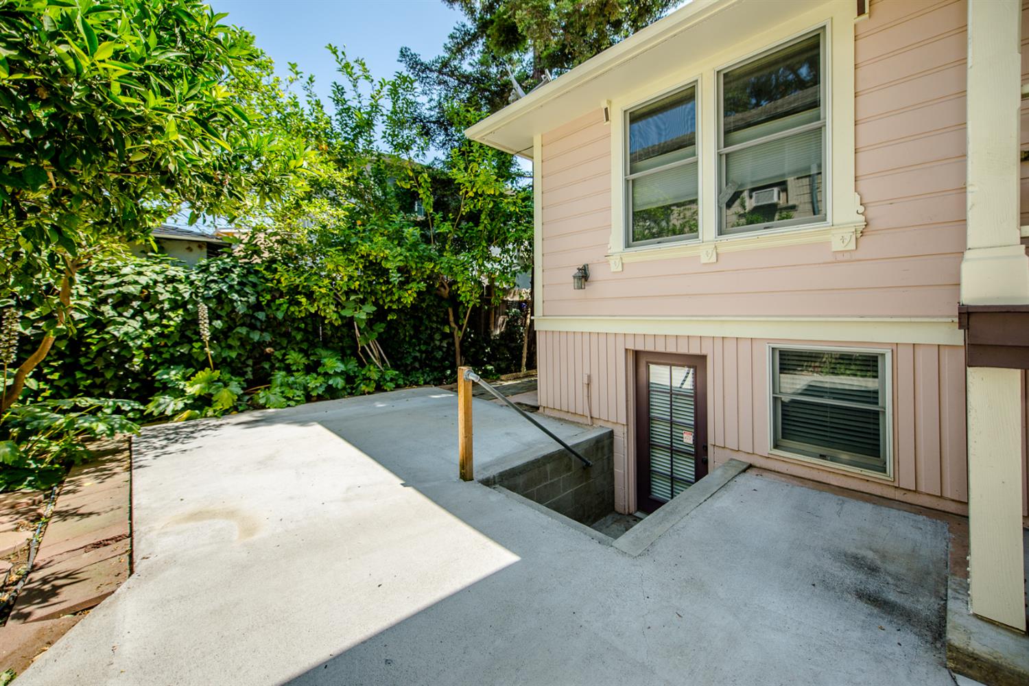 Woodland, California, 95695, United States, 5 Bedrooms Bedrooms, ,4 BathroomsBathrooms,Residential,Active,1843839