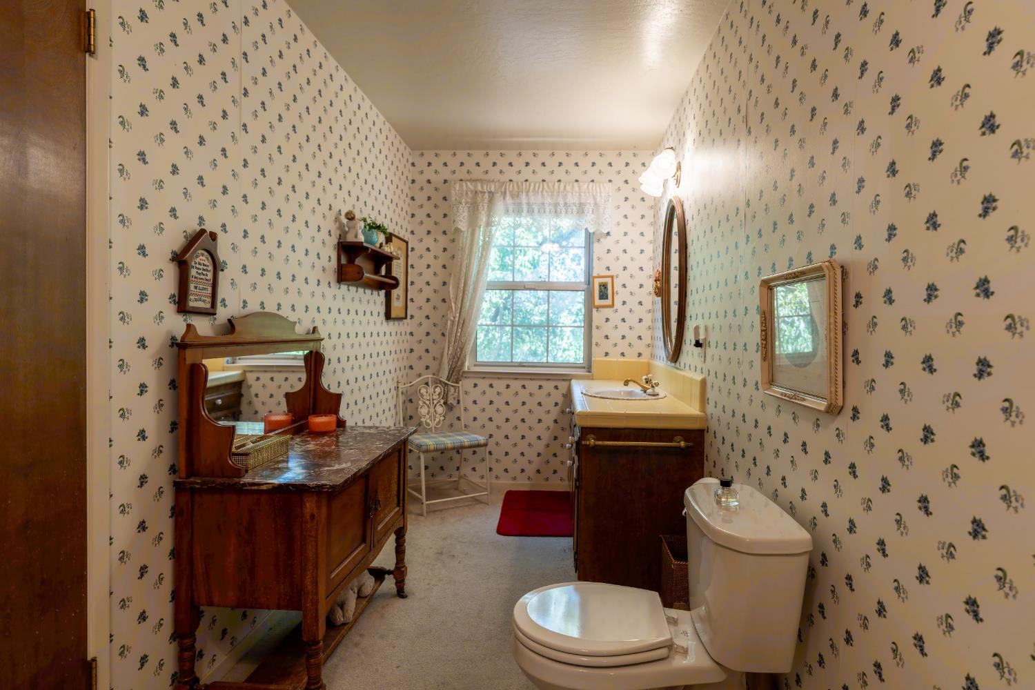 Woodland, California, 95695, United States, 5 Bedrooms Bedrooms, ,5 BathroomsBathrooms,Residential,Active,1907974