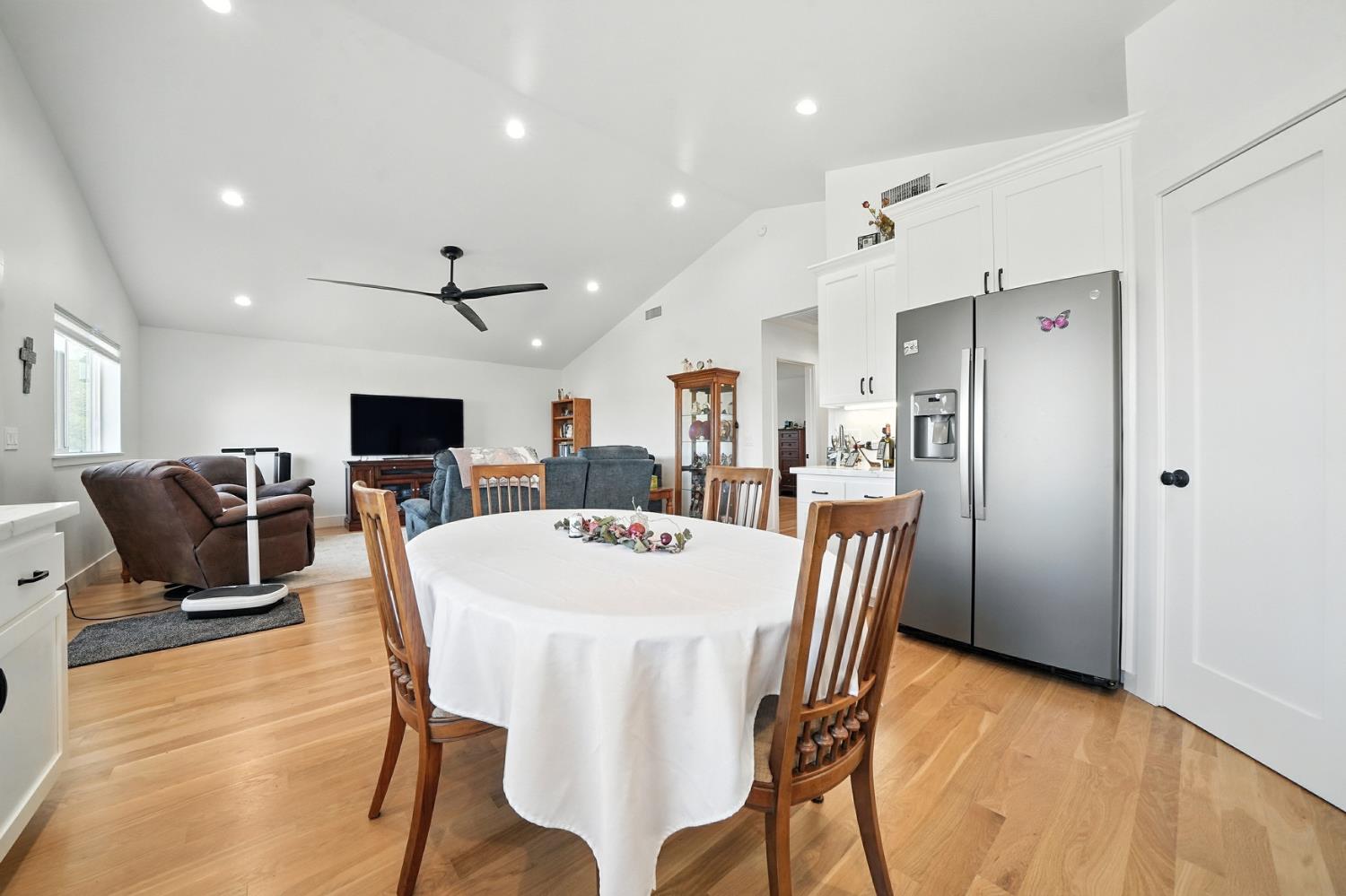 Angels Camp, California, 95222, United States, 3 Bedrooms Bedrooms, ,2 BathroomsBathrooms,Residential,Active,1942399