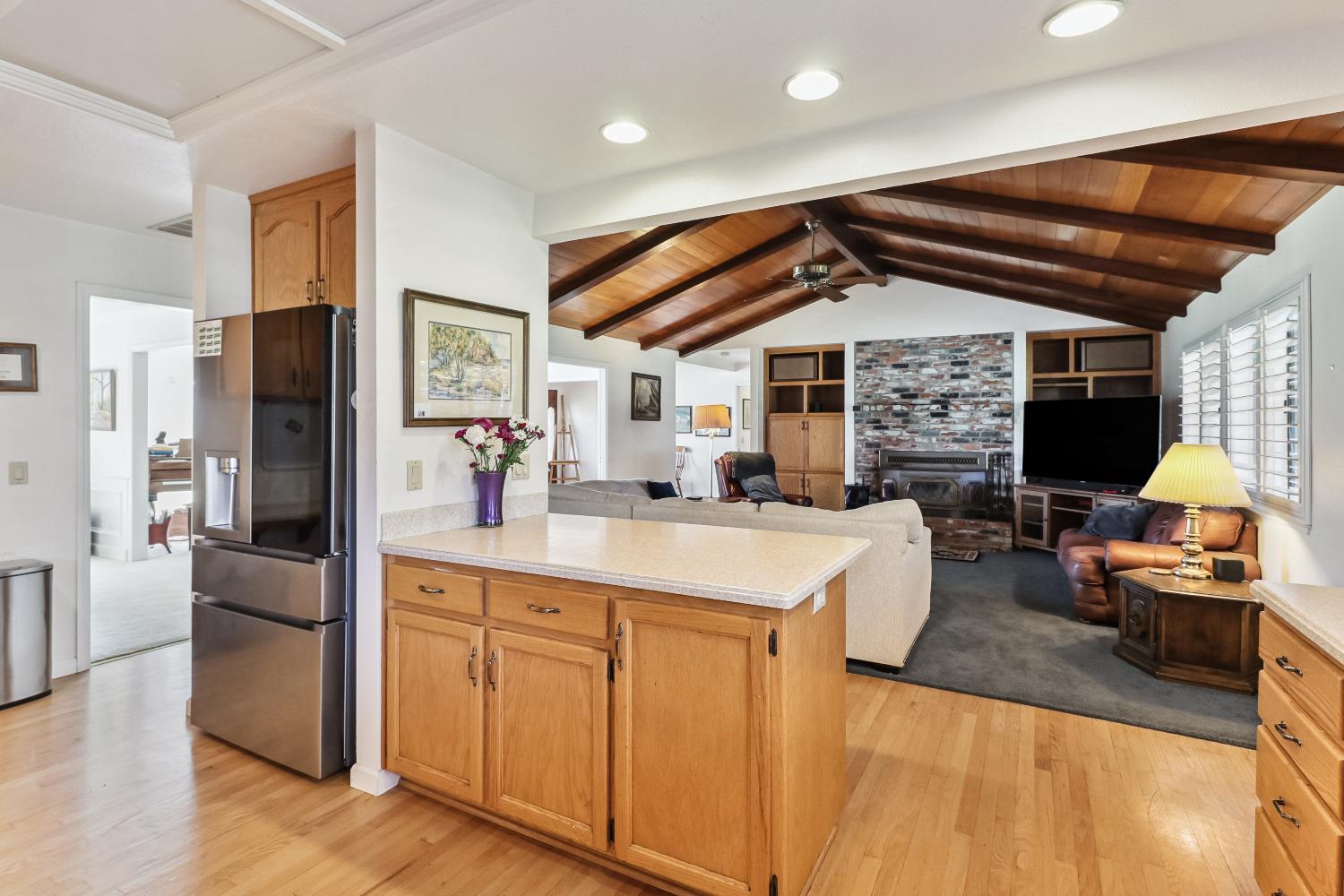 Woodland, California, 95695, United States, 4 Bedrooms Bedrooms, ,3 BathroomsBathrooms,Residential,Active,1929675