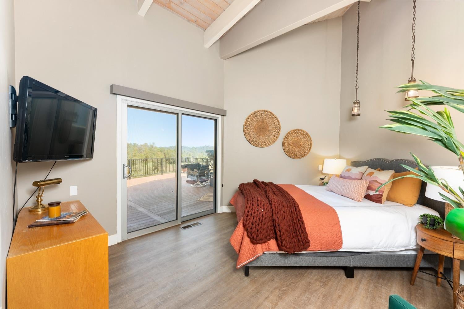 Shingle Springs, California, 95682, United States, 2 Bedrooms Bedrooms, ,2 BathroomsBathrooms,Residential,Active,2009182