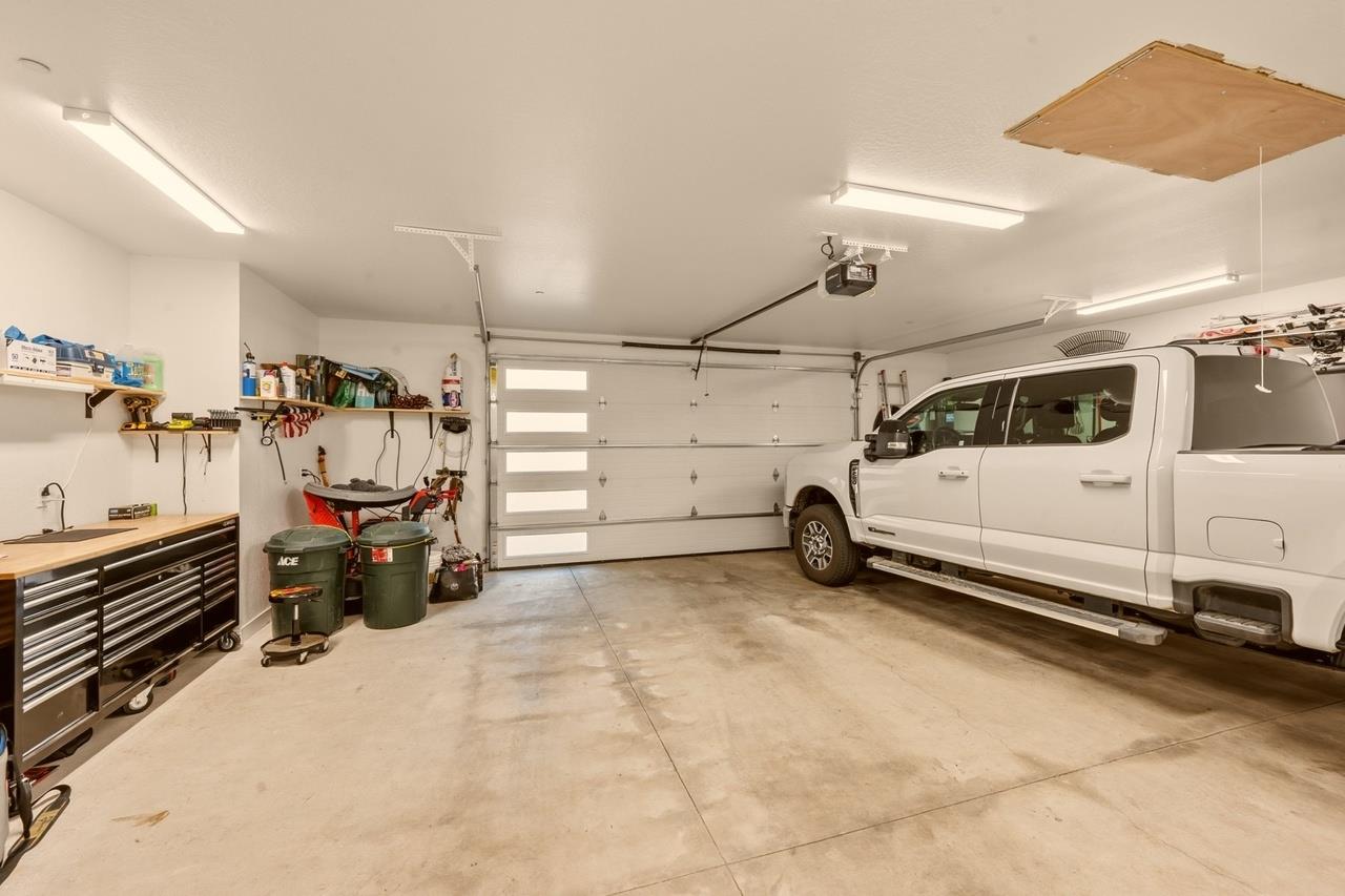 Arnold, California, 95223, United States, 4 Bedrooms Bedrooms, ,3 BathroomsBathrooms,Residential,Active,2039055