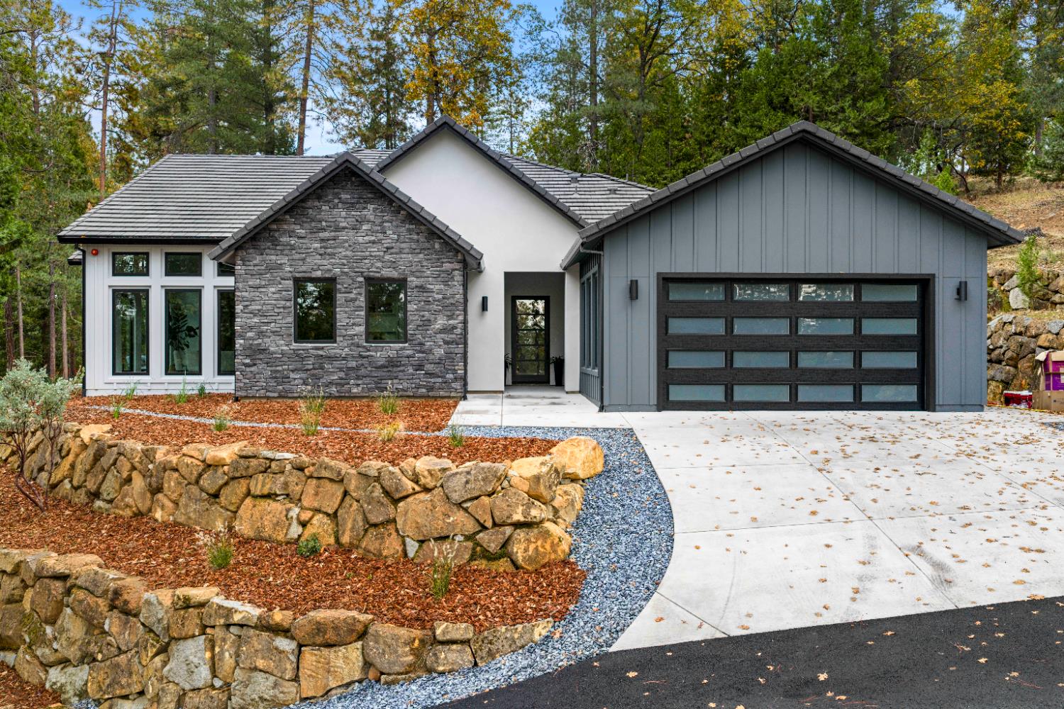 Meadow Vista, California, 95722, United States, 4 Bedrooms Bedrooms, ,4 BathroomsBathrooms,Residential,Active,1968421