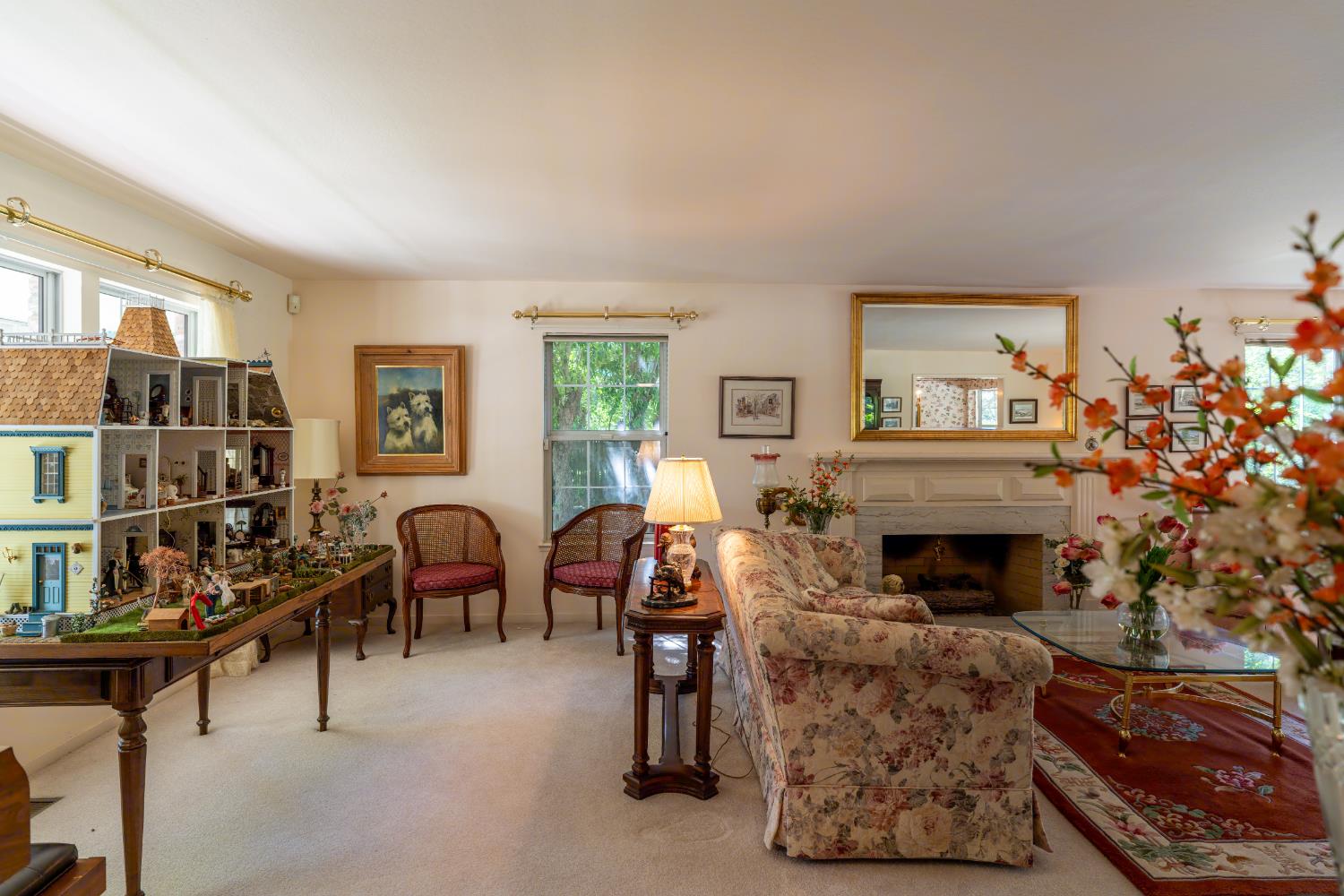 Woodland, California, 95695, United States, 5 Bedrooms Bedrooms, ,5 BathroomsBathrooms,Residential,Active,1907974
