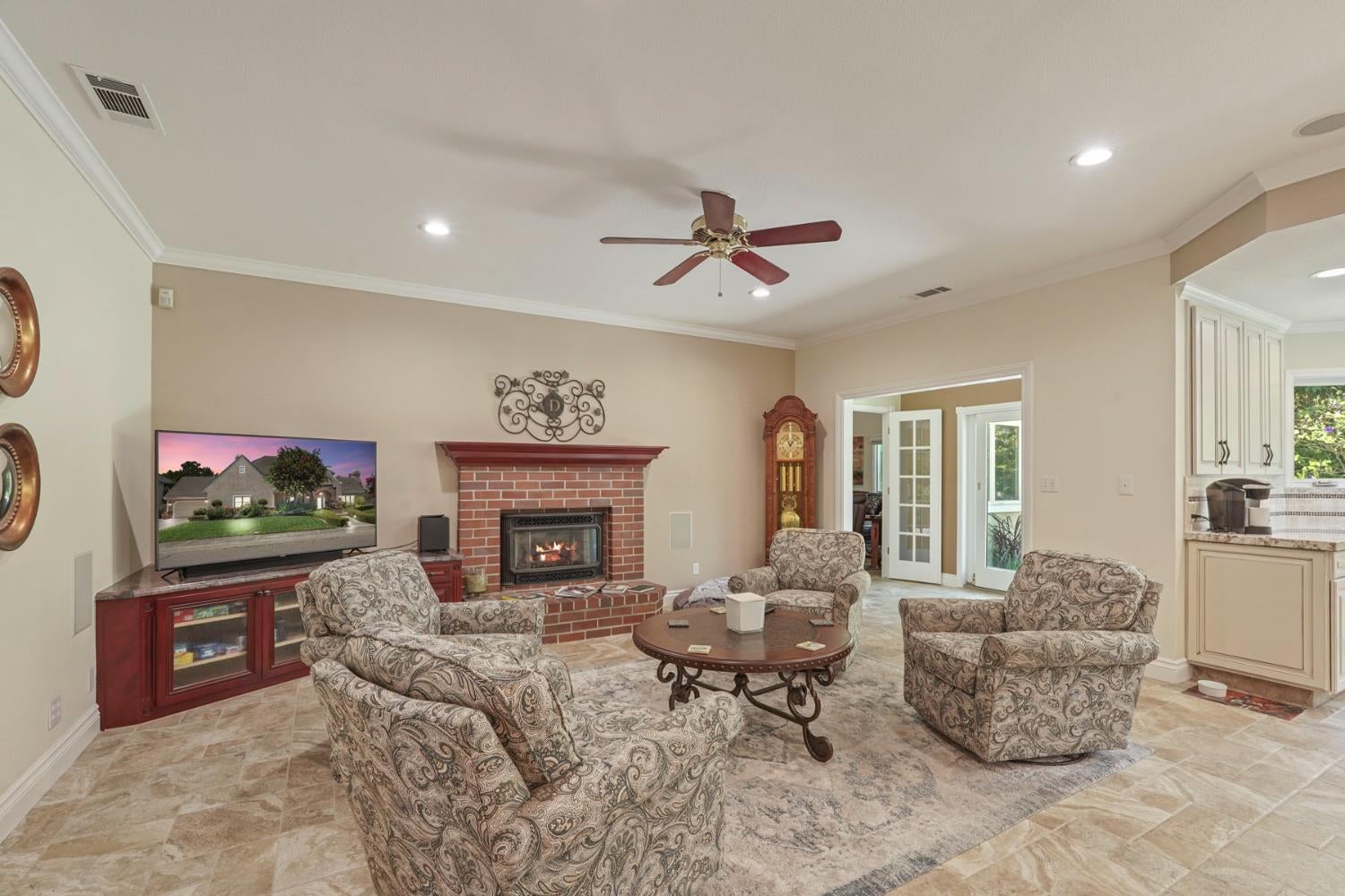 Lodi, California, 95242, United States, 4 Bedrooms Bedrooms, ,3 BathroomsBathrooms,Residential,Active,2007974