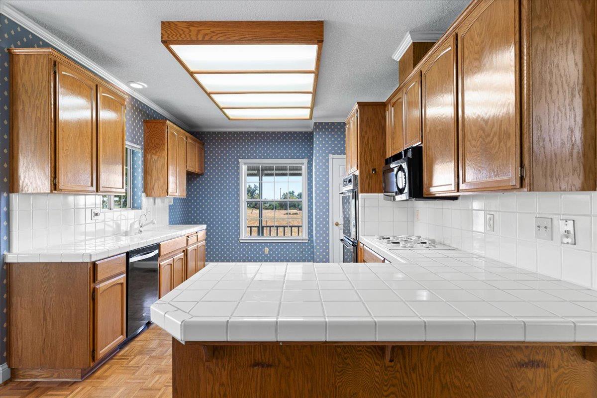 Galt, California, 95632, United States, 3 Bedrooms Bedrooms, ,3 BathroomsBathrooms,Residential,Active,1922295