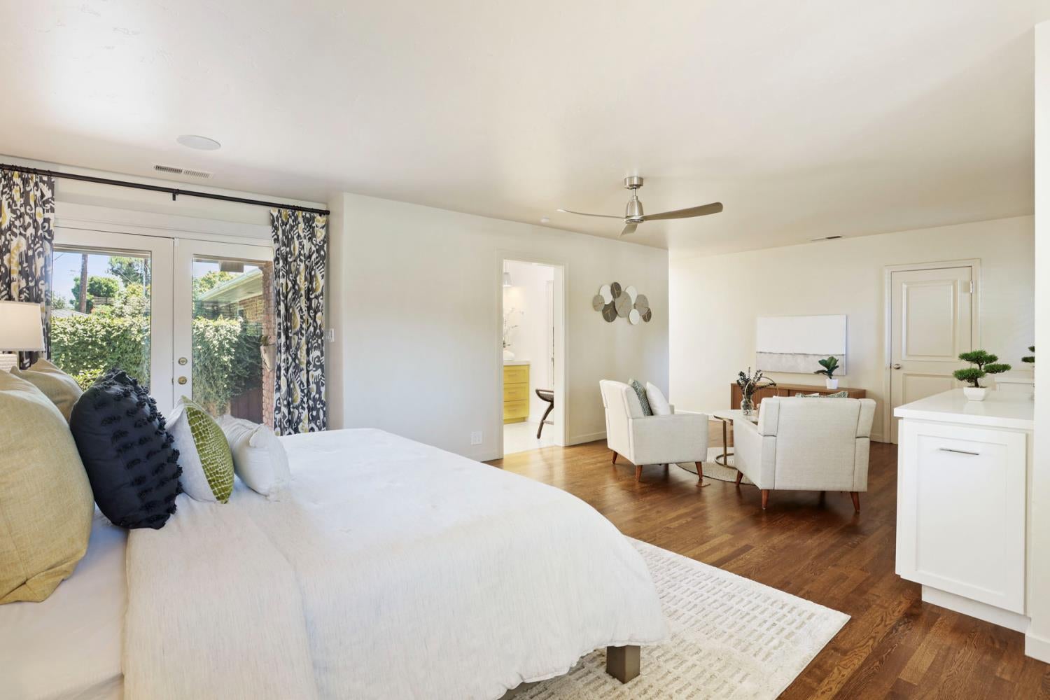 Modesto, California, 95350, United States, 4 Bedrooms Bedrooms, ,3 BathroomsBathrooms,Residential,Active,1877804