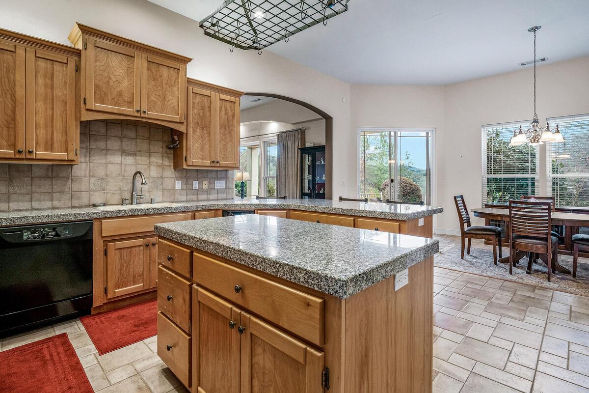 Placerville, California, 95667, United States, 4 Bedrooms Bedrooms, ,3 BathroomsBathrooms,Residential,Active,2006974