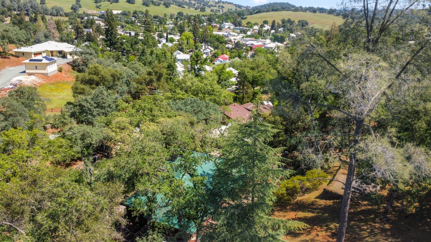 Sutter Creek, California, 95685, United States, 2 Bedrooms Bedrooms, ,4 BathroomsBathrooms,Residential,Active,2038151