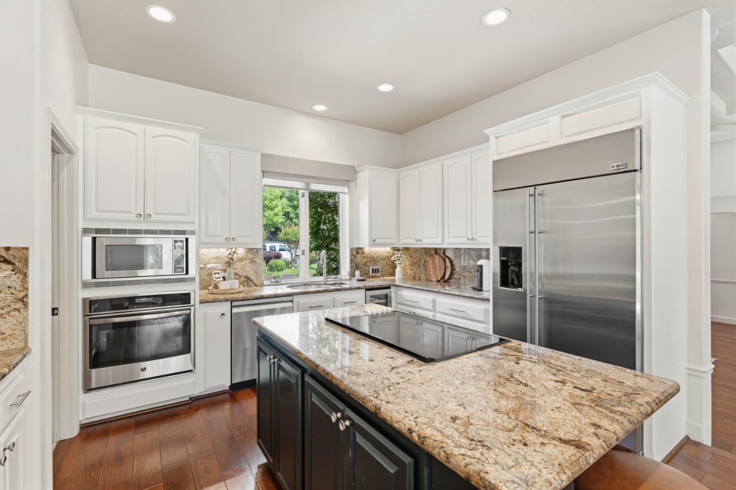 El Dorado Hills, California, 95762, United States, 3 Bedrooms Bedrooms, ,3 BathroomsBathrooms,Residential,Active,2044534