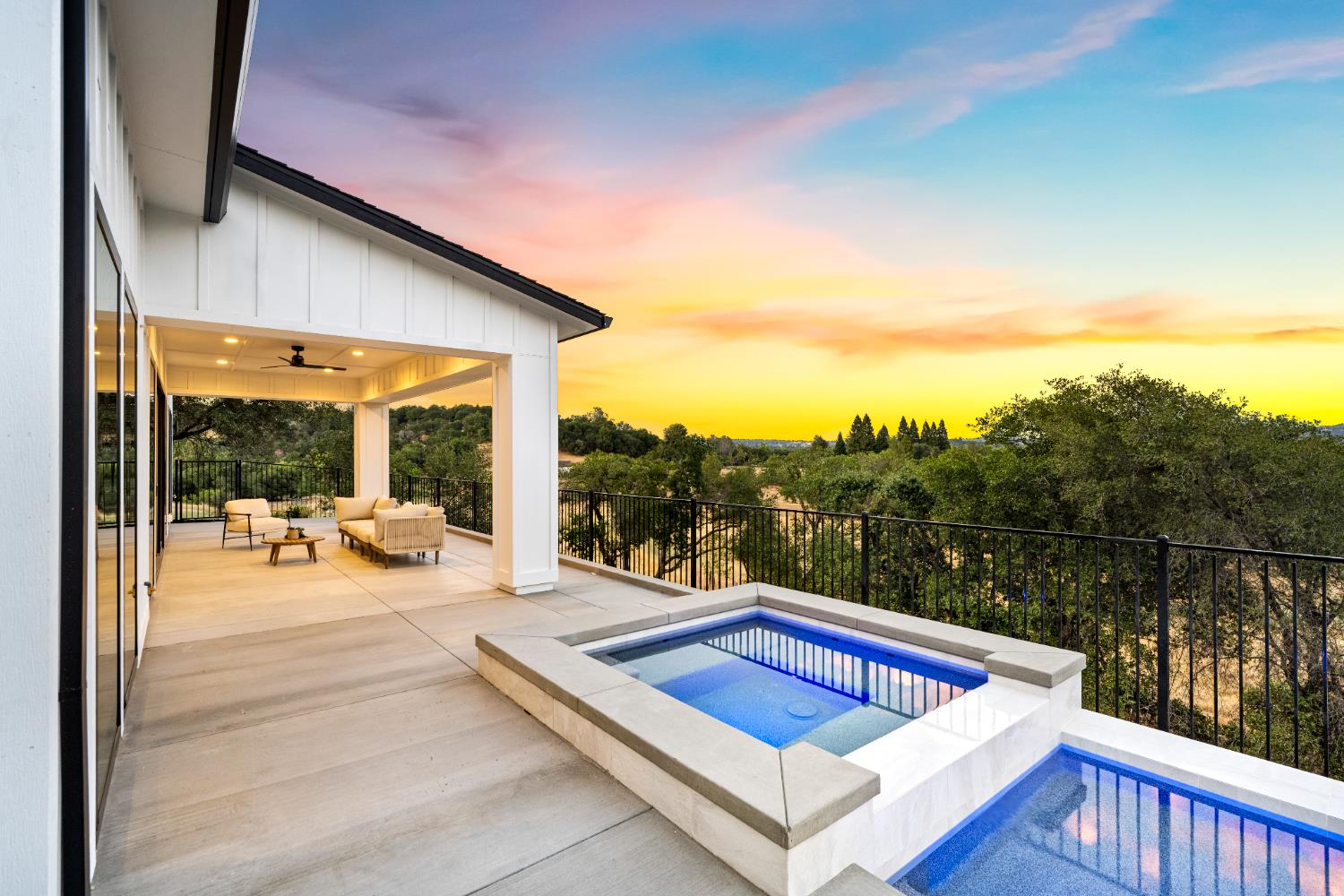 Loomis, California, 95650, United States, 5 Bedrooms Bedrooms, ,4 BathroomsBathrooms,Residential,Active,1959535