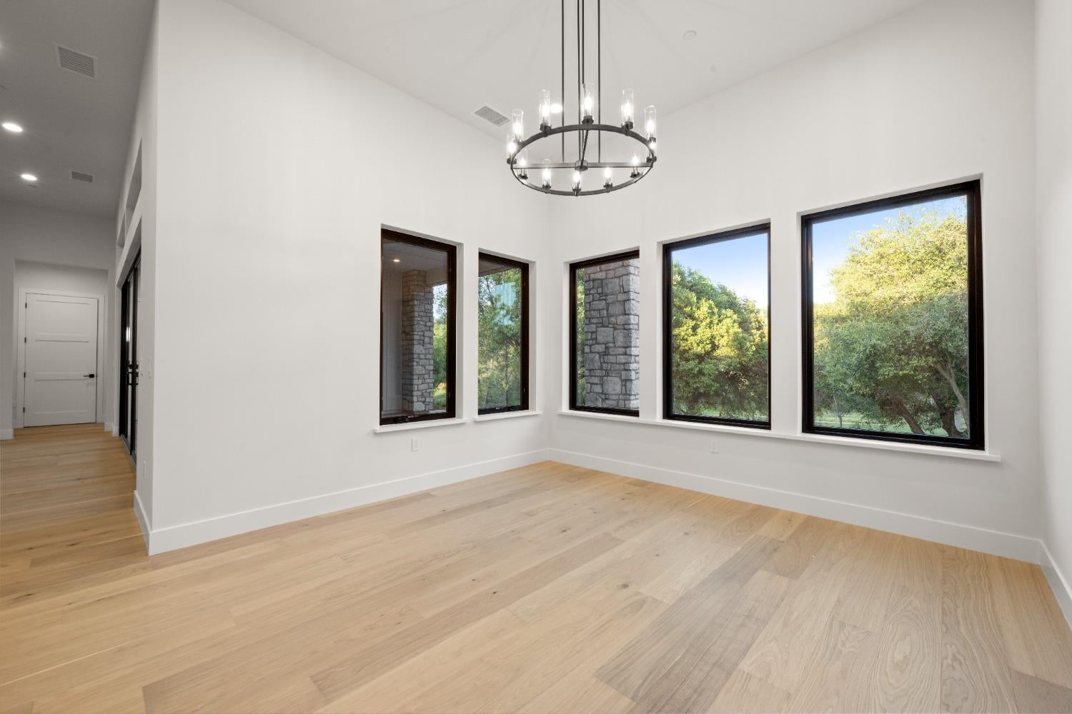 Auburn, California, 95602, United States, 4 Bedrooms Bedrooms, ,3 BathroomsBathrooms,Residential,Active,1943769