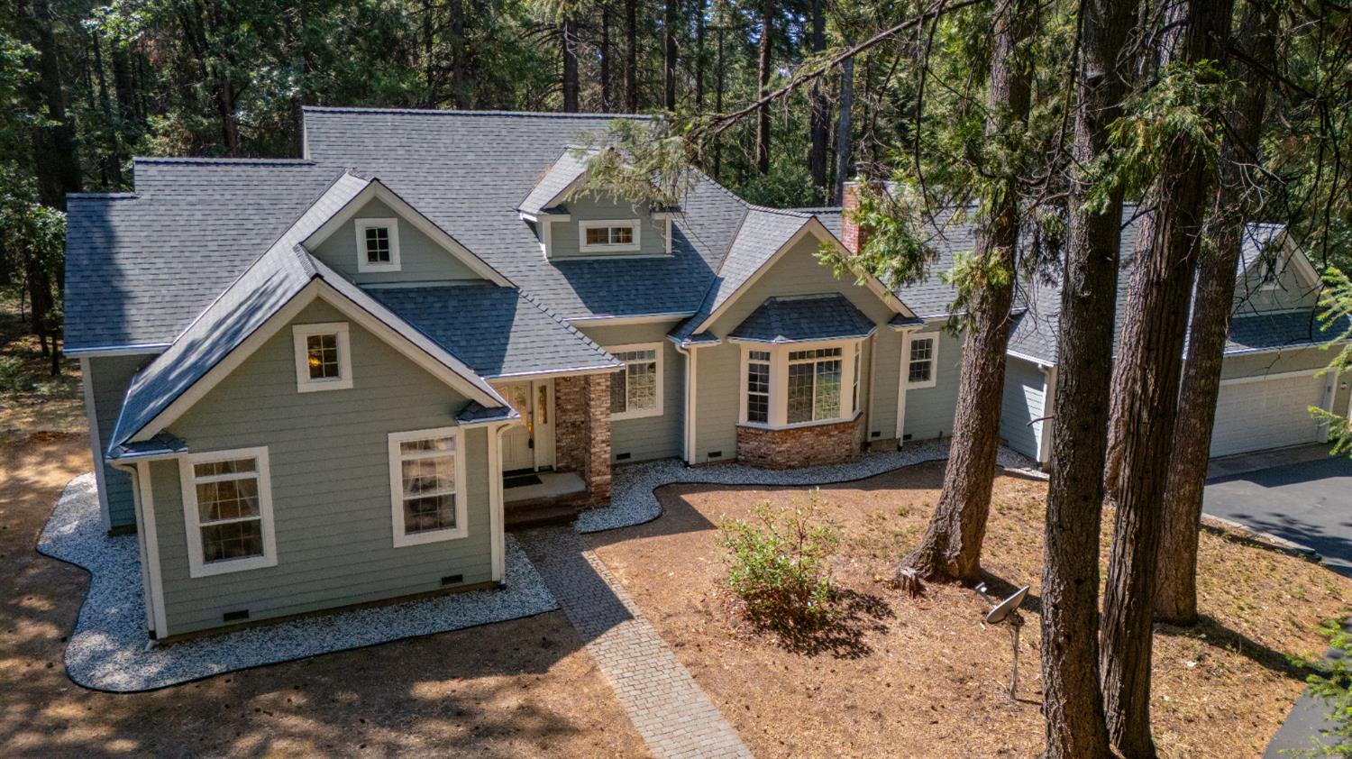 Nevada City, California, 95959, United States, 3 Bedrooms Bedrooms, ,4 BathroomsBathrooms,Residential,Active,1919052