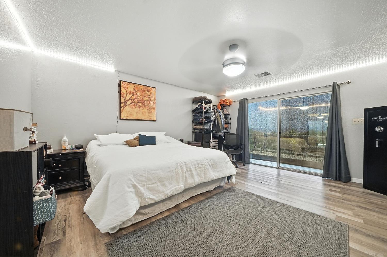 Angels Camp, California, 95222, United States, 3 Bedrooms Bedrooms, ,2 BathroomsBathrooms,Residential,Active,1942399