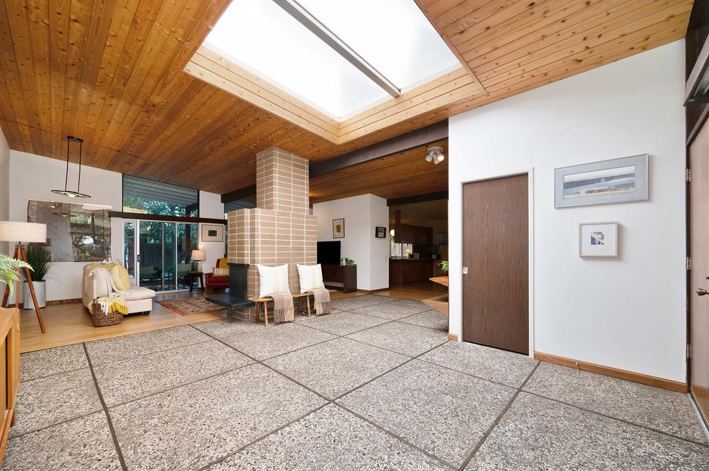 Davis, California, 95616, United States, 5 Bedrooms Bedrooms, ,2 BathroomsBathrooms,Residential,Active,1914596
