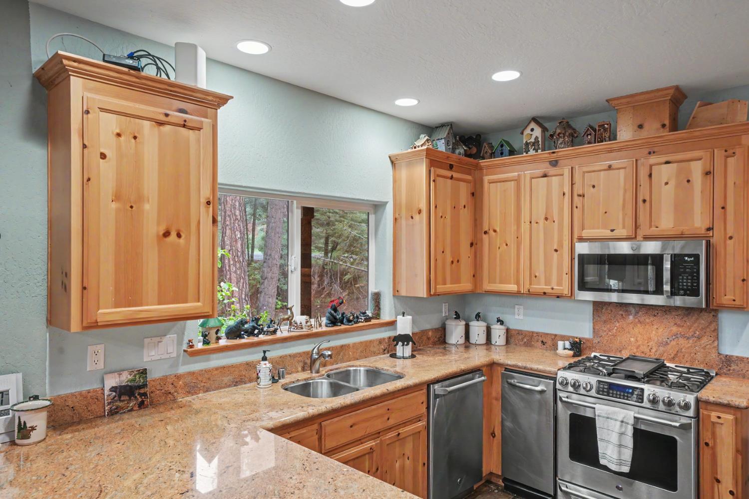 Arnold, California, 95223, United States, 3 Bedrooms Bedrooms, ,5 BathroomsBathrooms,Residential,Active,2044178