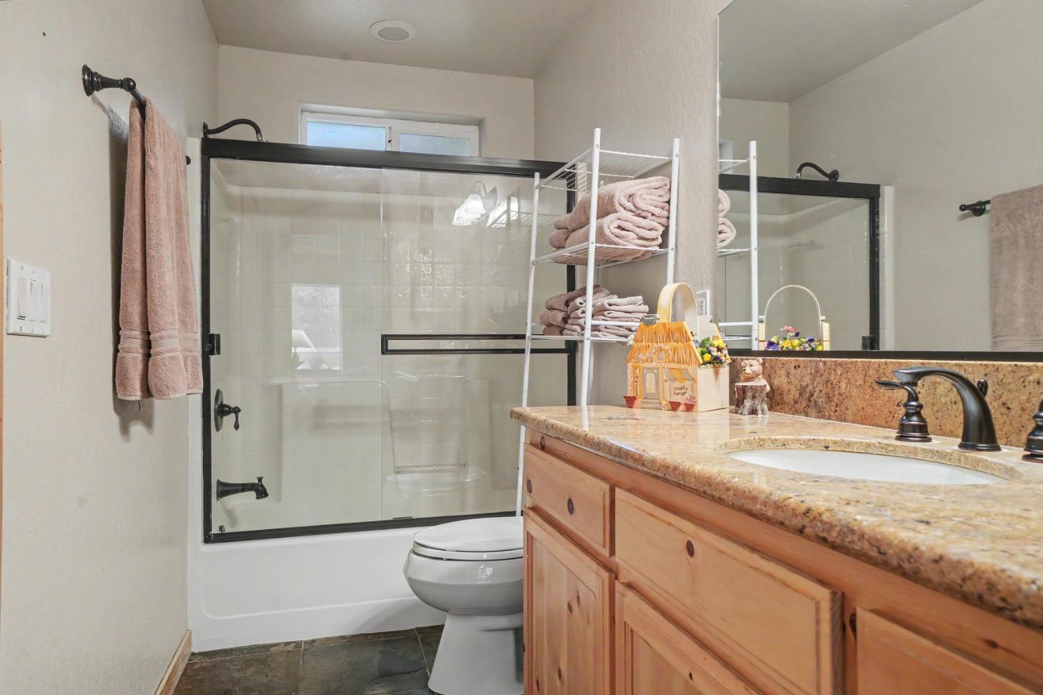 Arnold, California, 95223, United States, 3 Bedrooms Bedrooms, ,5 BathroomsBathrooms,Residential,Active,2044178