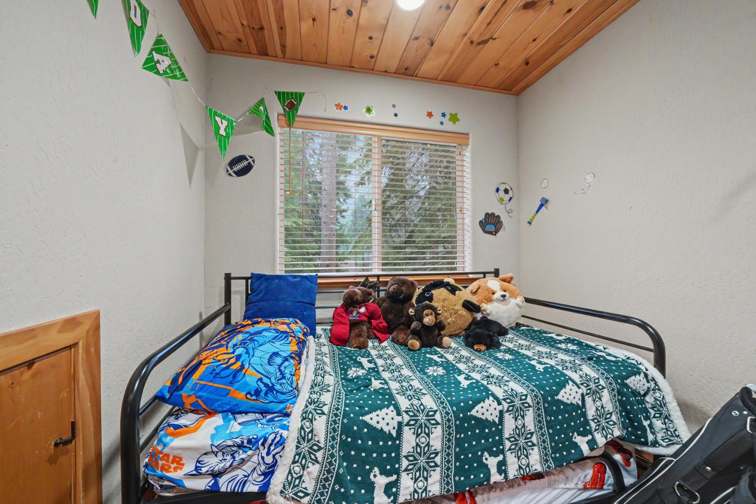 Arnold, California, 95223, United States, 3 Bedrooms Bedrooms, ,5 BathroomsBathrooms,Residential,Active,2044178