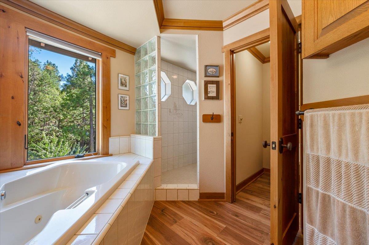 Nevada City, California, 95959, United States, 4 Bedrooms Bedrooms, ,4 BathroomsBathrooms,Residential,Active,1919076