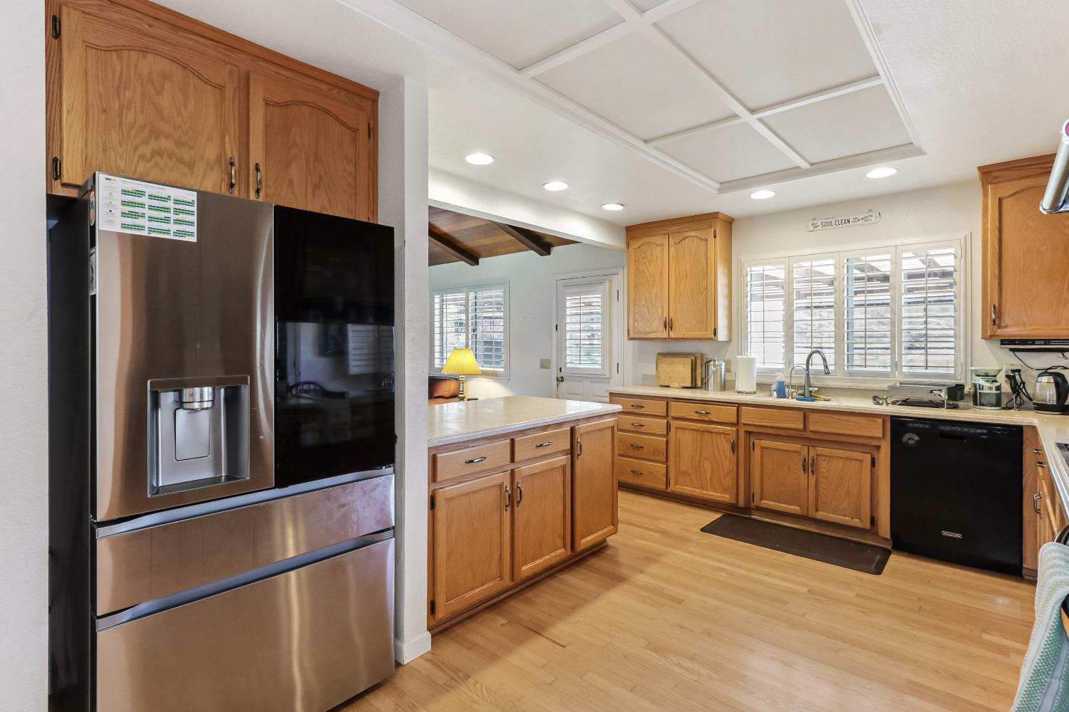 Woodland, California, 95695, United States, 4 Bedrooms Bedrooms, ,3 BathroomsBathrooms,Residential,Active,1929675