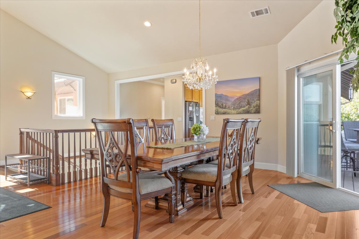 Murphys, California, 95247, United States, 4 Bedrooms Bedrooms, ,4 BathroomsBathrooms,Residential,Active,2006941