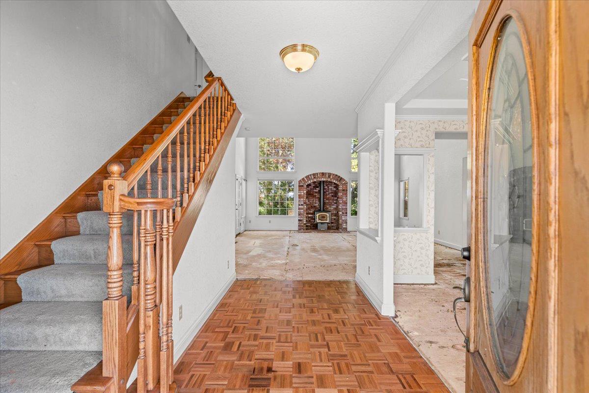 Galt, California, 95632, United States, 3 Bedrooms Bedrooms, ,3 BathroomsBathrooms,Residential,Active,1922295