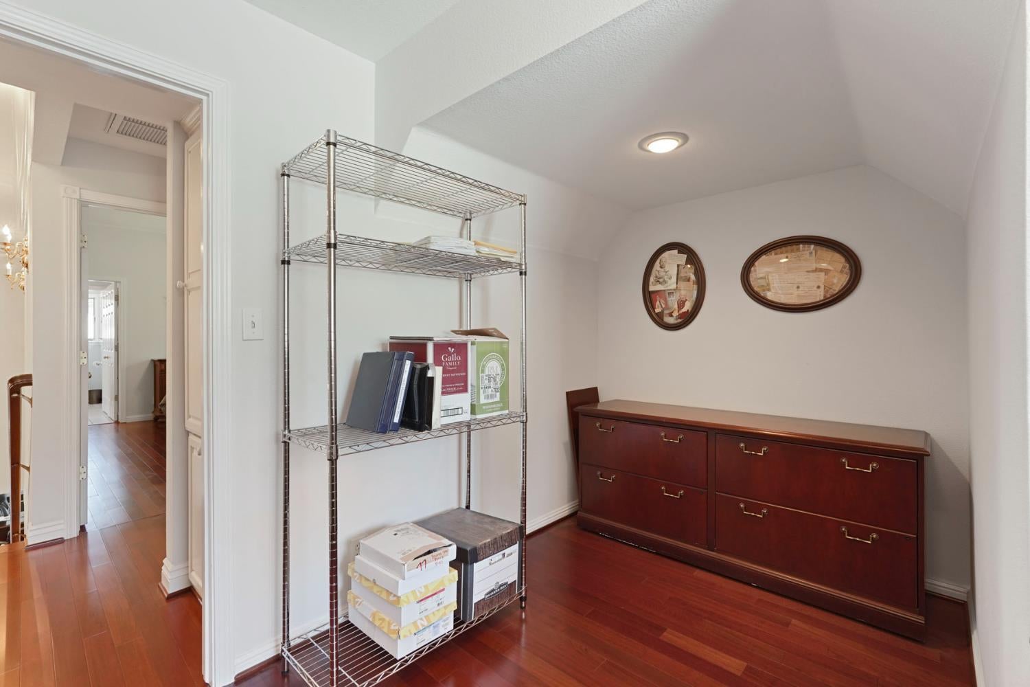 Lodi, California, 95242, United States, 4 Bedrooms Bedrooms, ,3 BathroomsBathrooms,Residential,Active,2007974