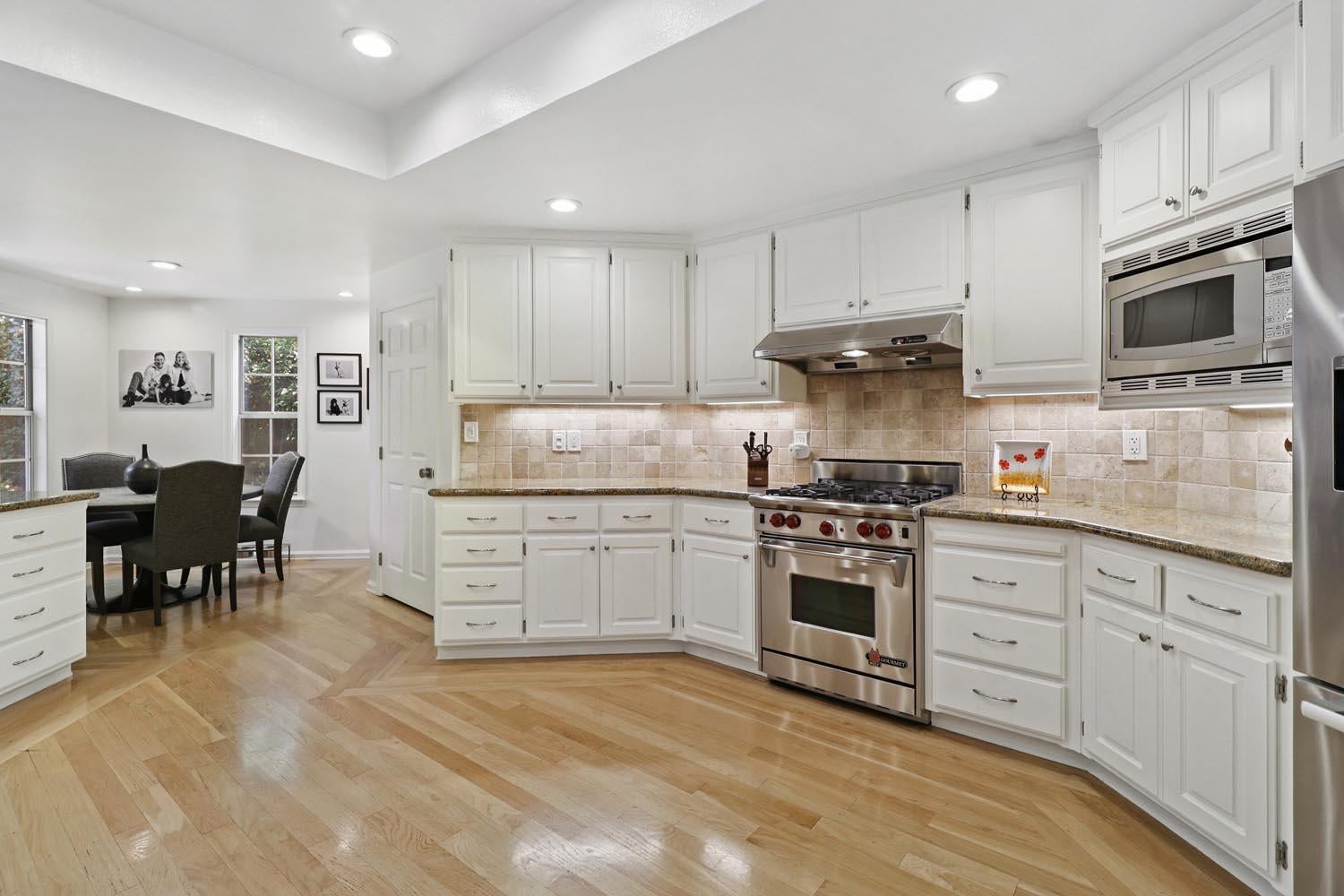 Carmichael, California, 95608, United States, 4 Bedrooms Bedrooms, ,3 BathroomsBathrooms,Residential,Active,2007341