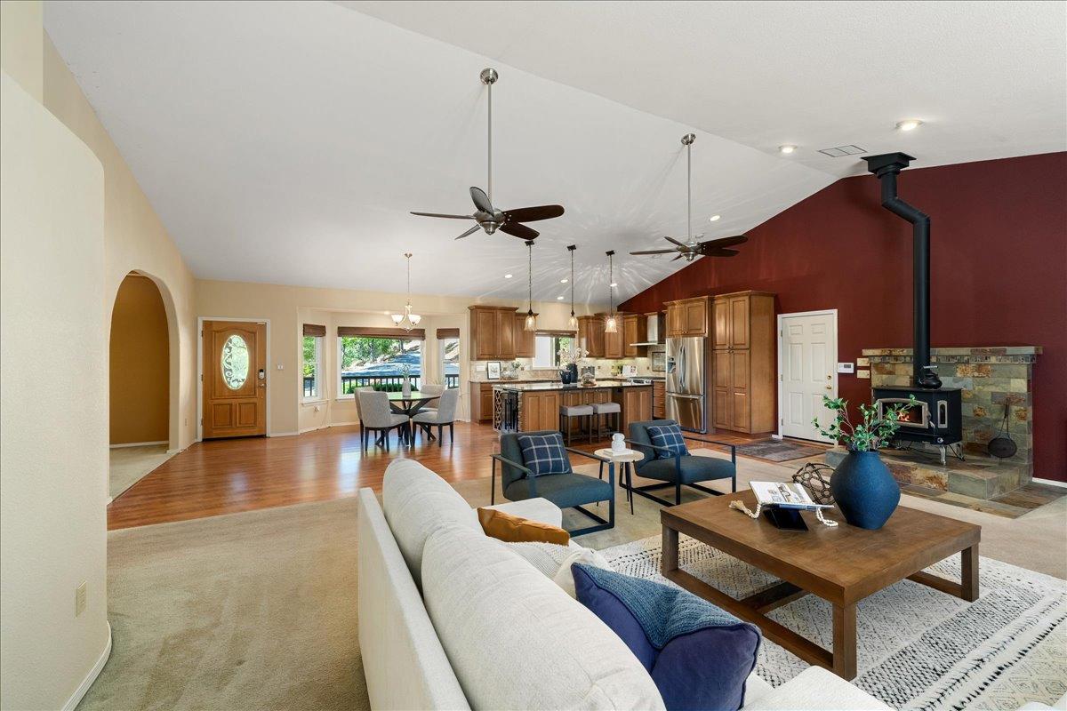 Newcastle, California, 95658, United States, 3 Bedrooms Bedrooms, ,3 BathroomsBathrooms,Residential,Active,1798198