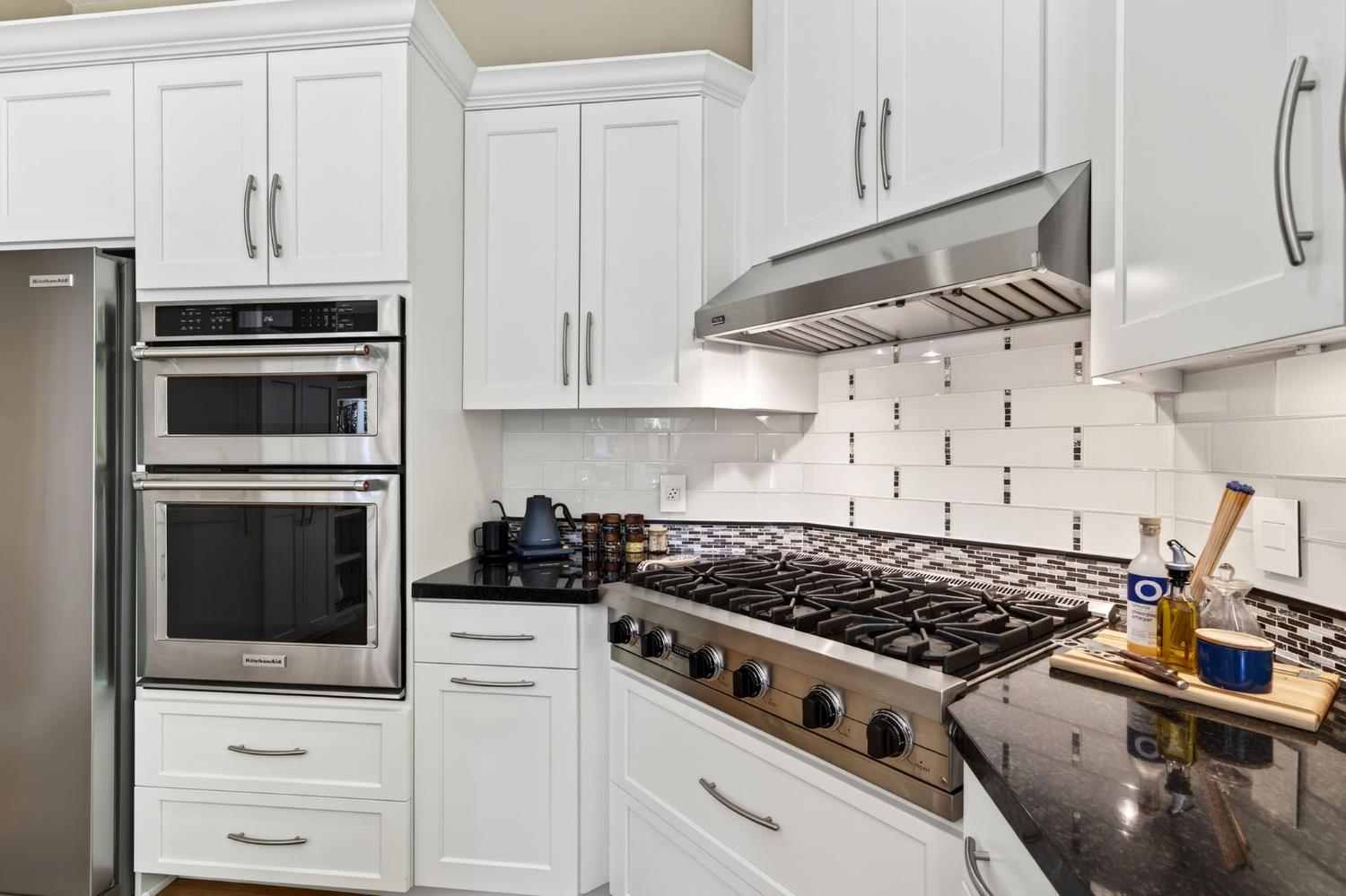 Davis, California, 95618, United States, 3 Bedrooms Bedrooms, ,4 BathroomsBathrooms,Residential,Active,2030523