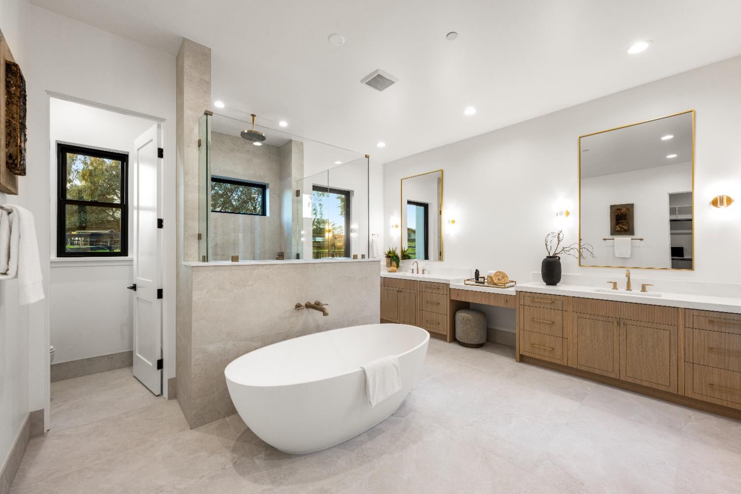 Newcastle, California, 95658, United States, 5 Bedrooms Bedrooms, ,4 BathroomsBathrooms,Residential,Active,2013165