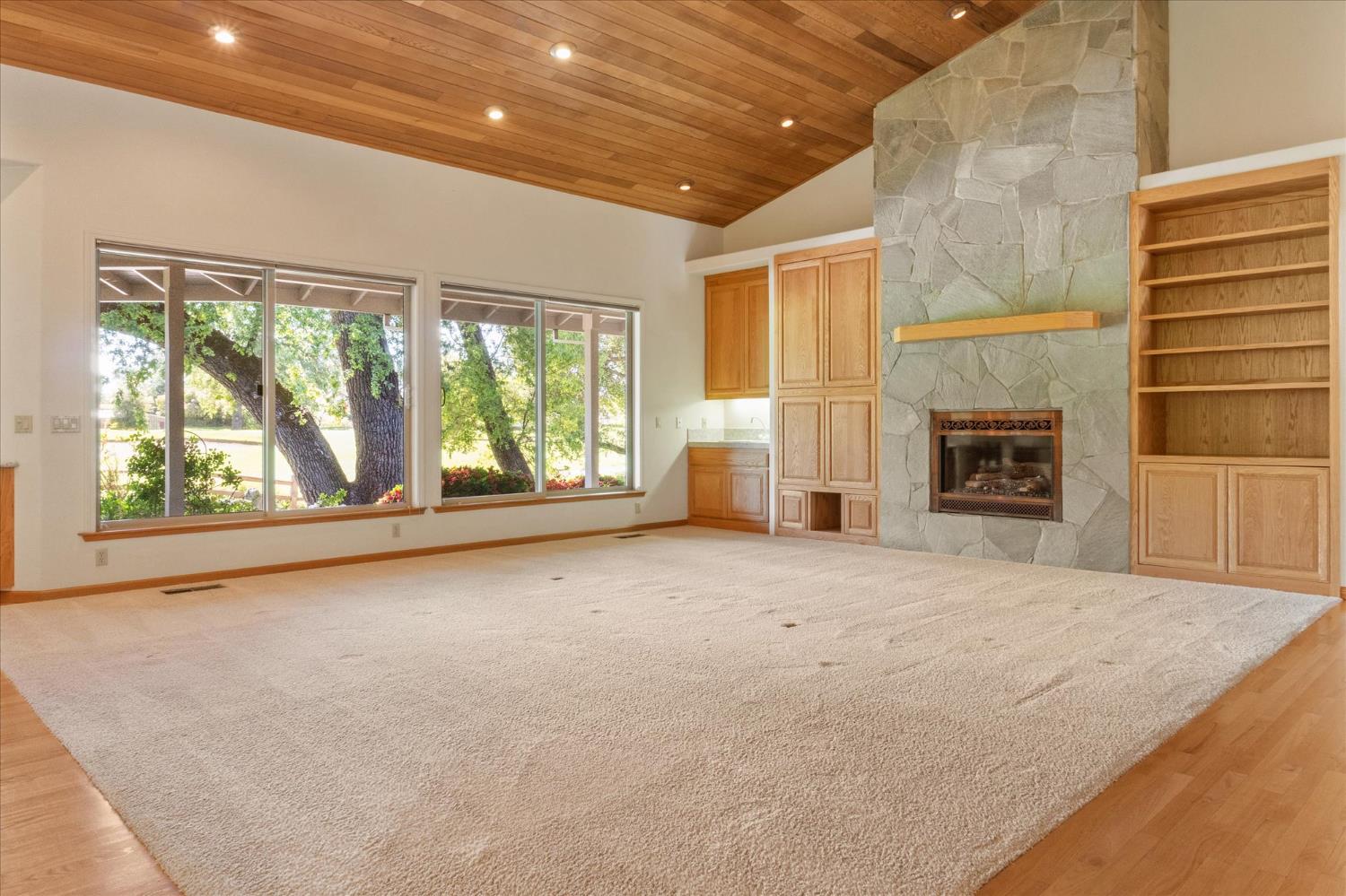 Angels Camp, California, 95222, United States, 3 Bedrooms Bedrooms, ,4 BathroomsBathrooms,Residential,Active,2036048