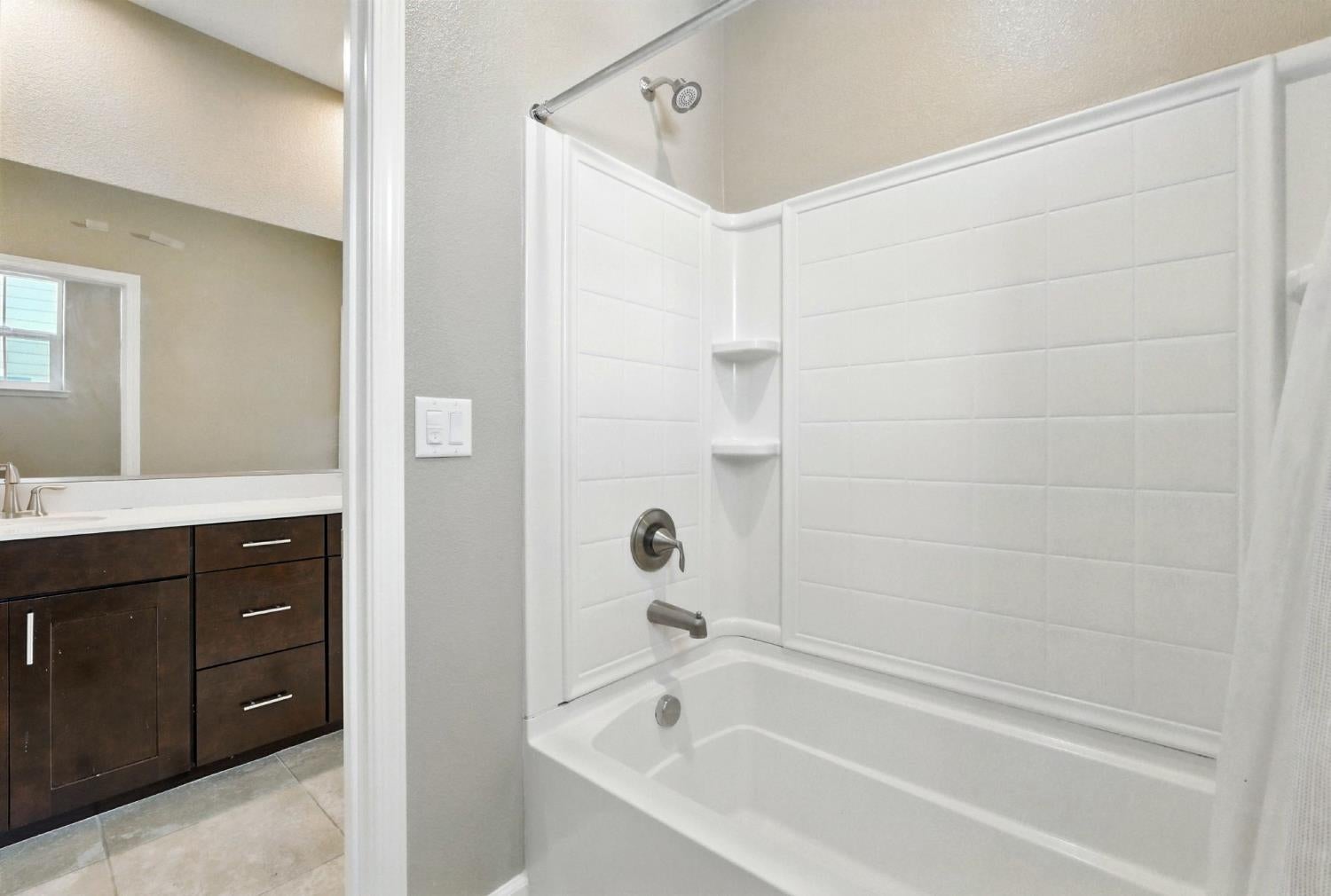Davis, California, 95616, United States, 3 Bedrooms Bedrooms, ,3 BathroomsBathrooms,Residential,Active,1900388