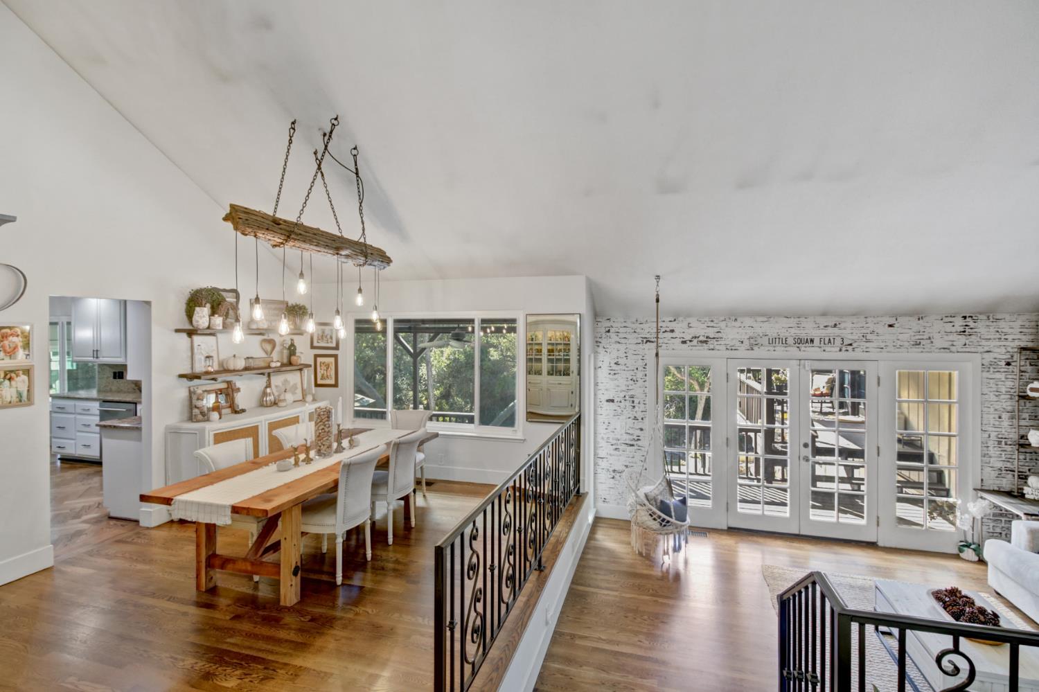 Carmichael, California, 95608, United States, 5 Bedrooms Bedrooms, ,4 BathroomsBathrooms,Residential,Active,1952048