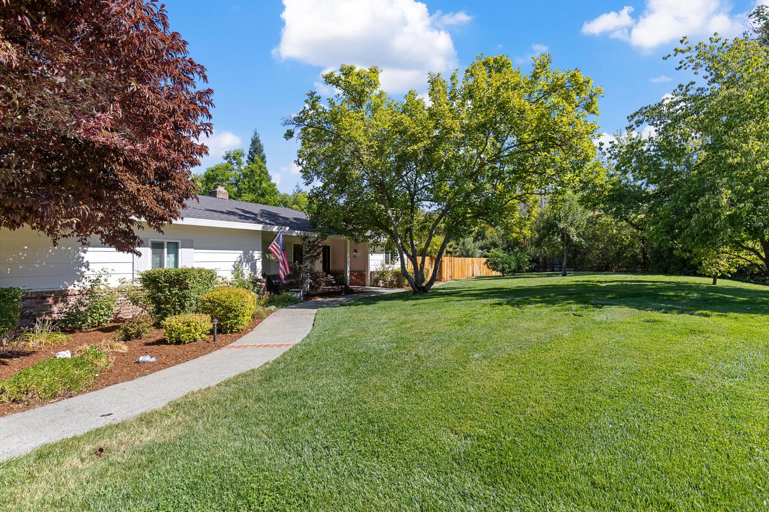 Loomis, California, 95650, United States, 3 Bedrooms Bedrooms, ,2 BathroomsBathrooms,Residential,Pending,1922290