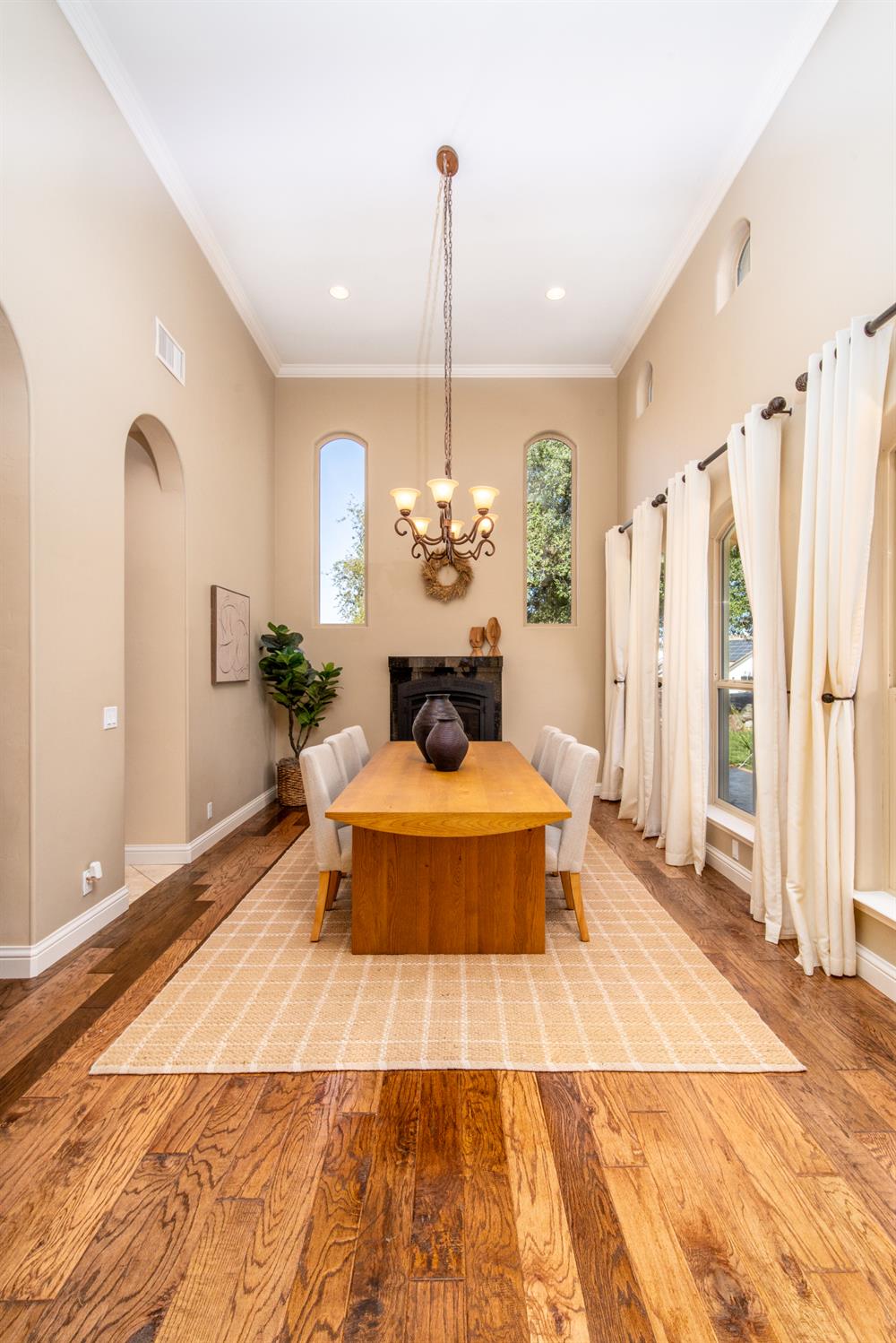 Shingle Springs, California, 95682, United States, ,4 BathroomsBathrooms,Residential,Active,1829887
